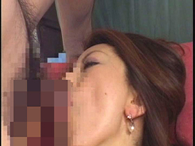 10年ぶりに性行為した母に中出しする息子4時間 サンプル動画サムネイル